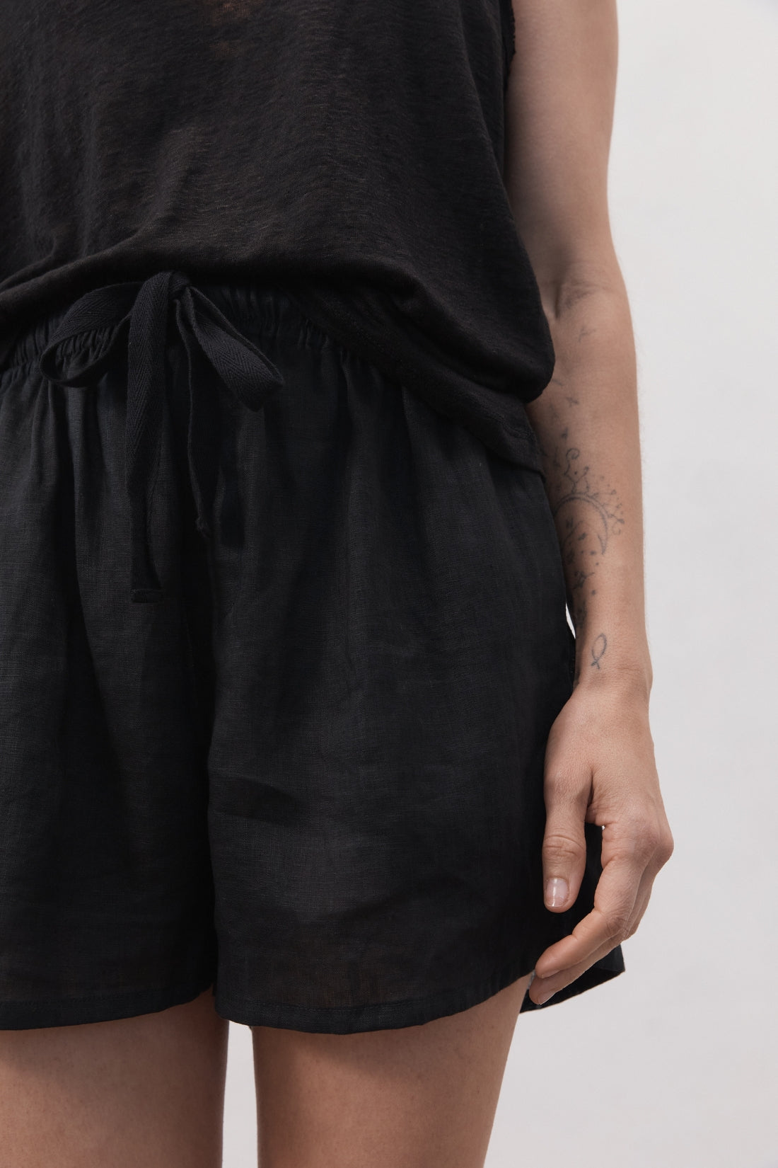 Cooper Linen Short Black