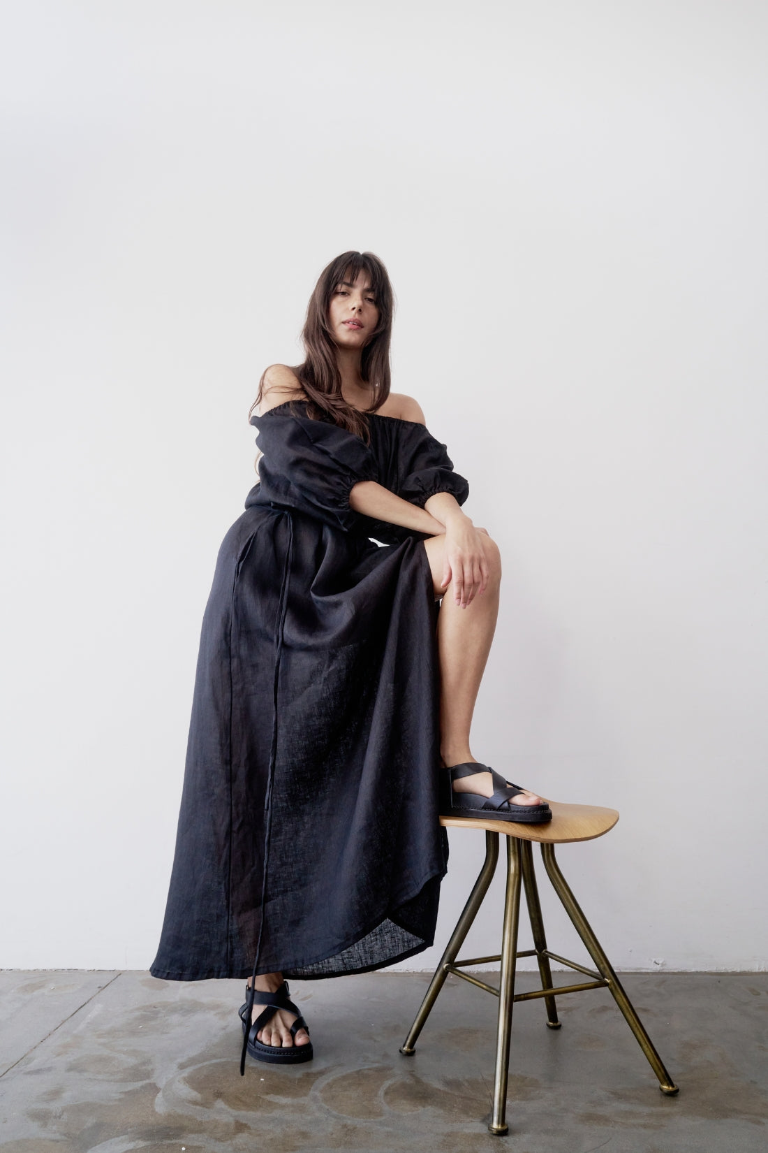 Valdis Linen Dress Black