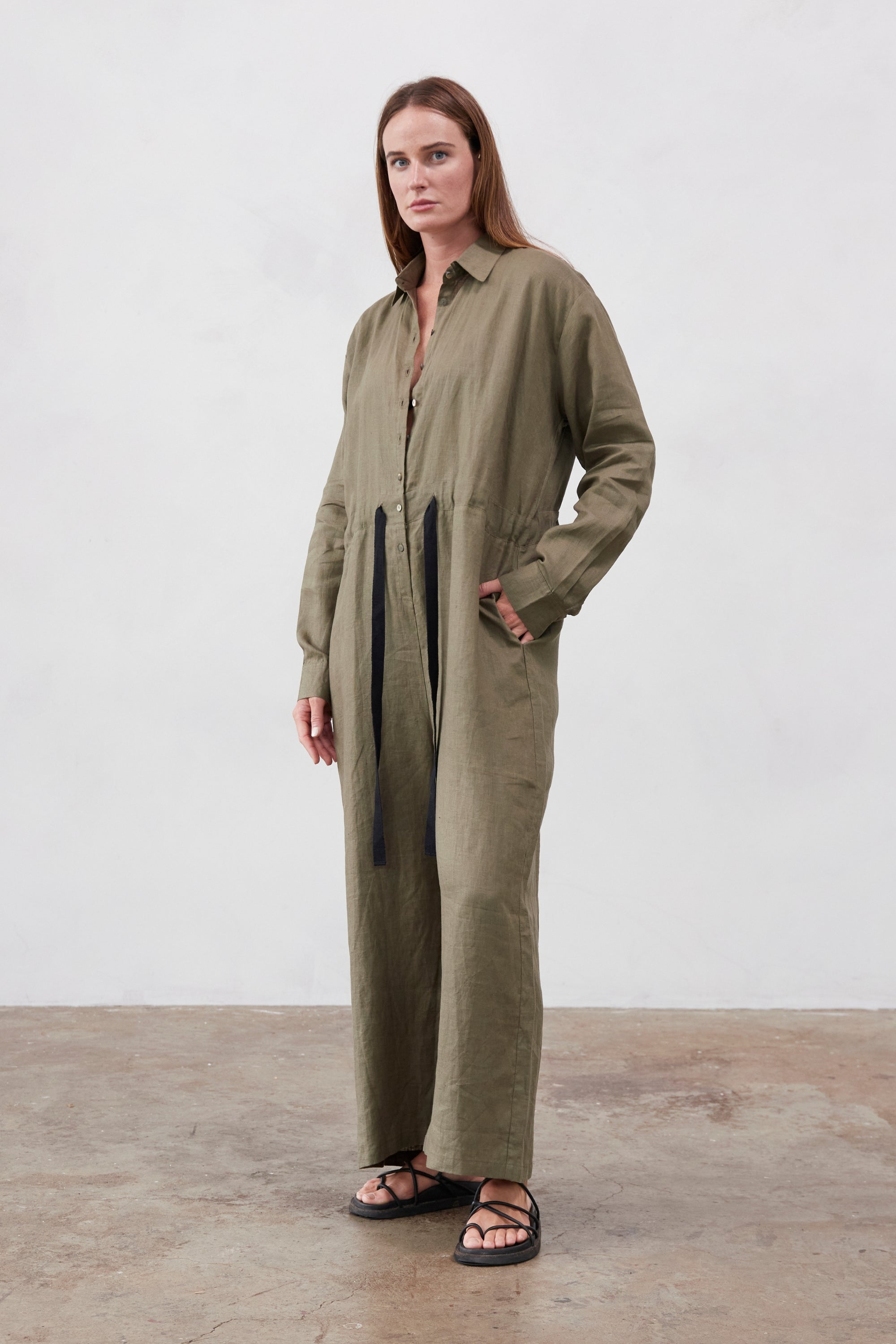 Kidd Linen Boilersuit Olive — UNIKSPACE