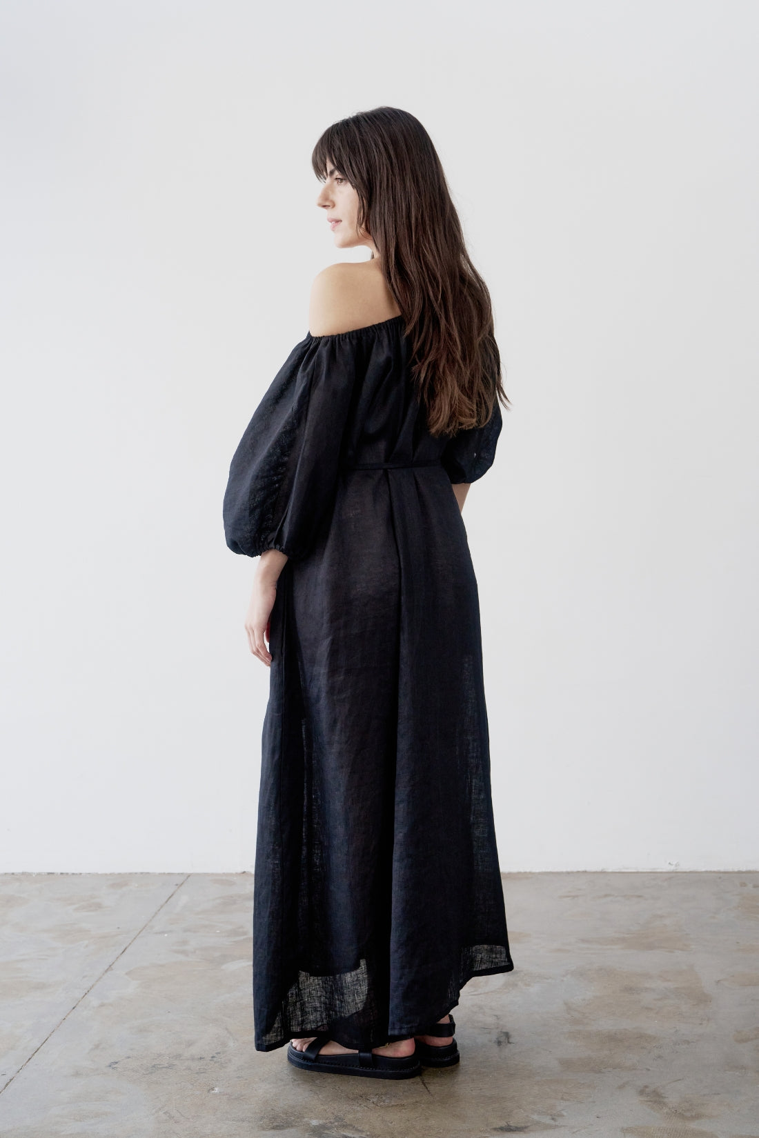 Valdis Linen Dress Black