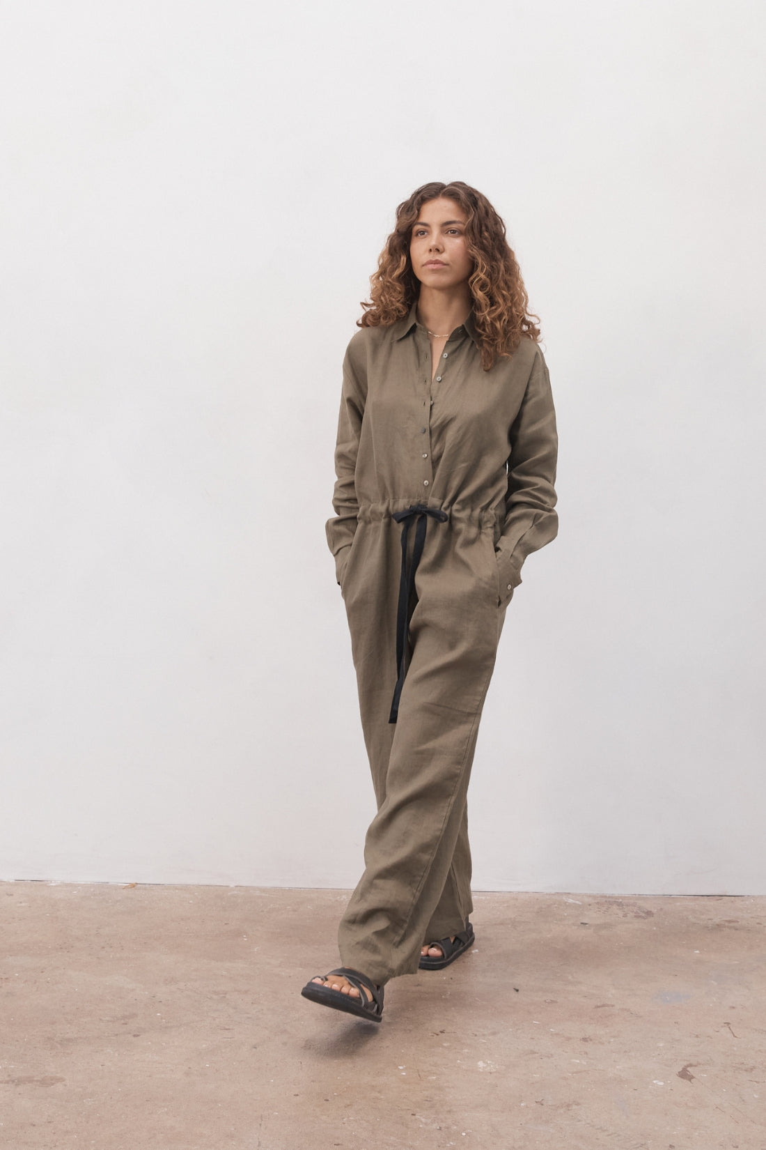 Kidd Linen Boilersuit Olive — UNIKSPACE