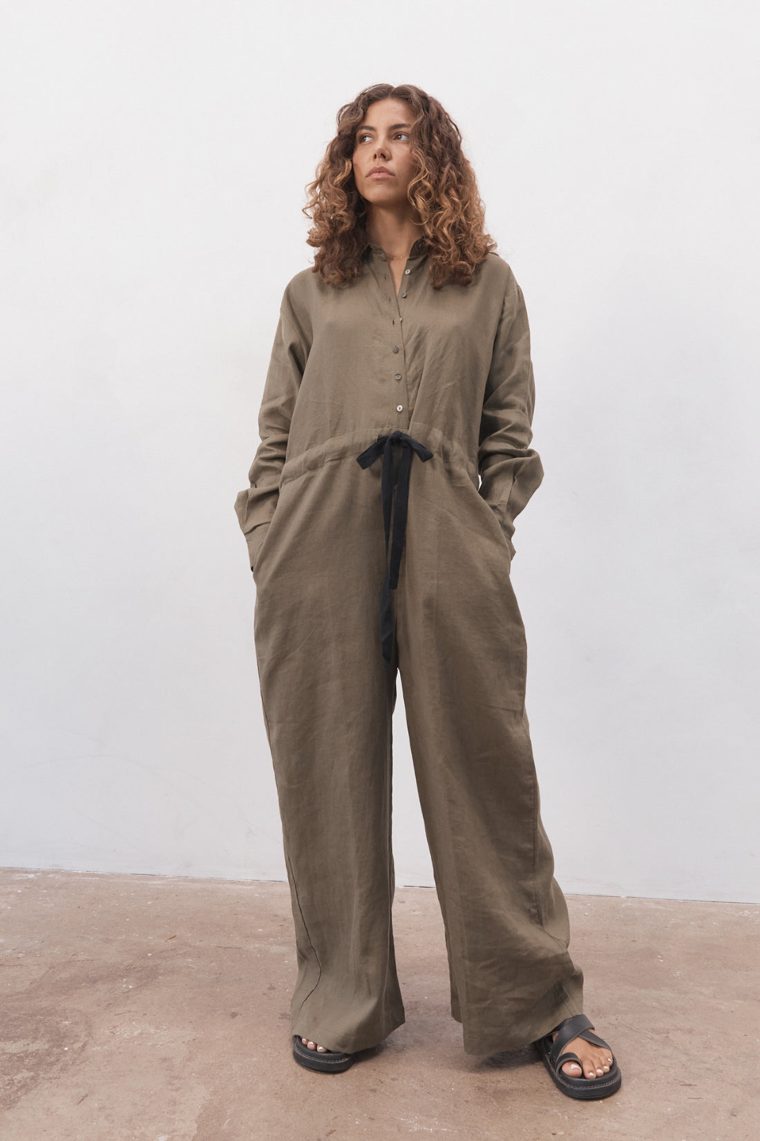Kidd Linen Boilersuit Olive — UNIKSPACE