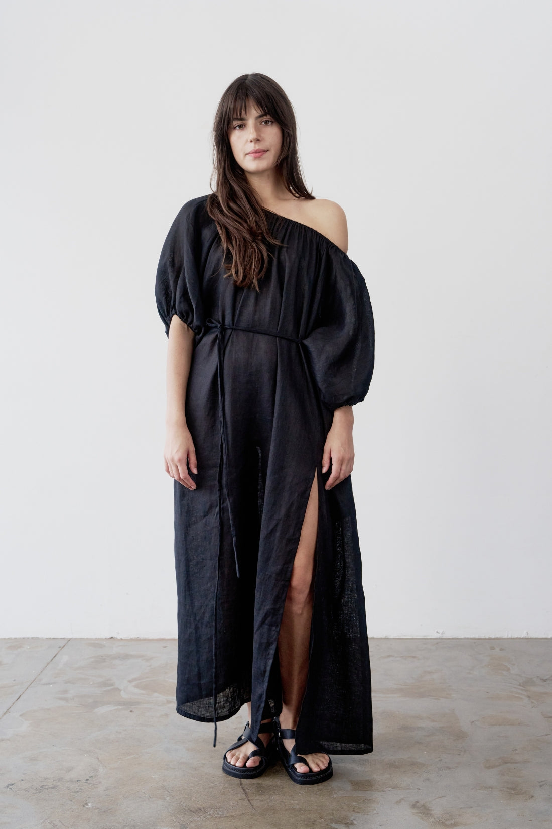 Valdis Linen Dress Black