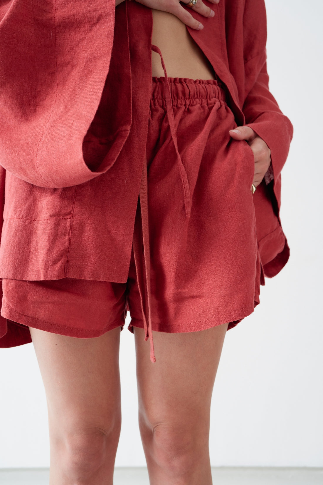 Cooper Linen Short Desert