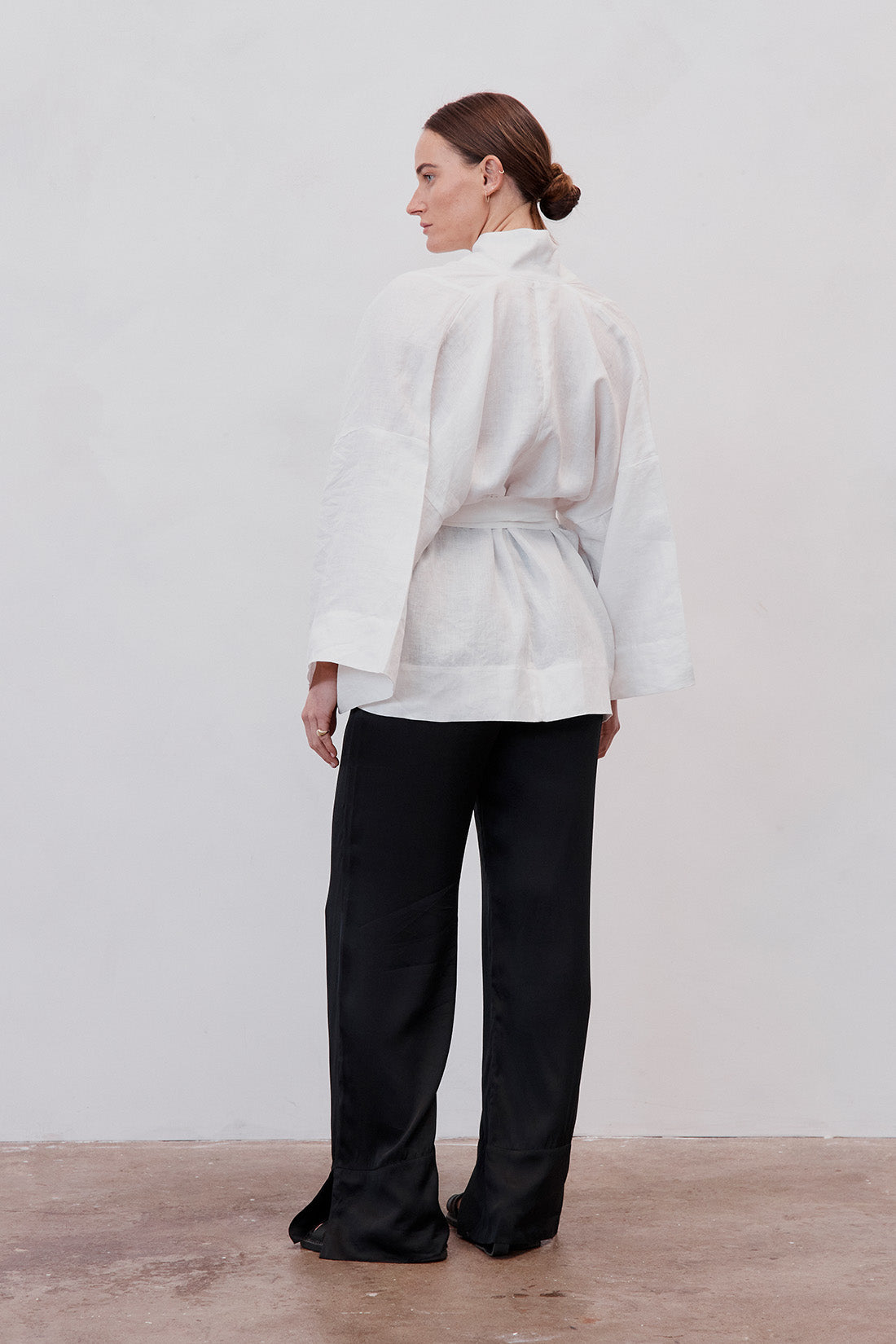 Anya Linen Kimono White