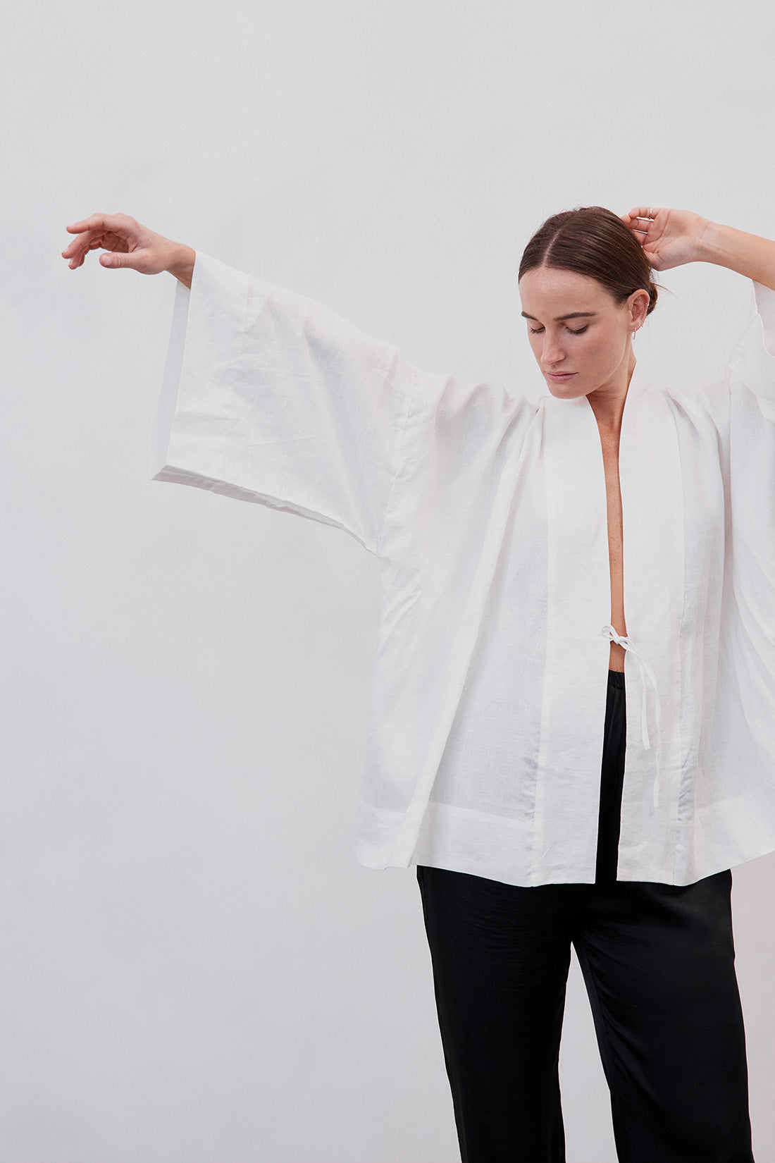Anya Linen Kimono White
