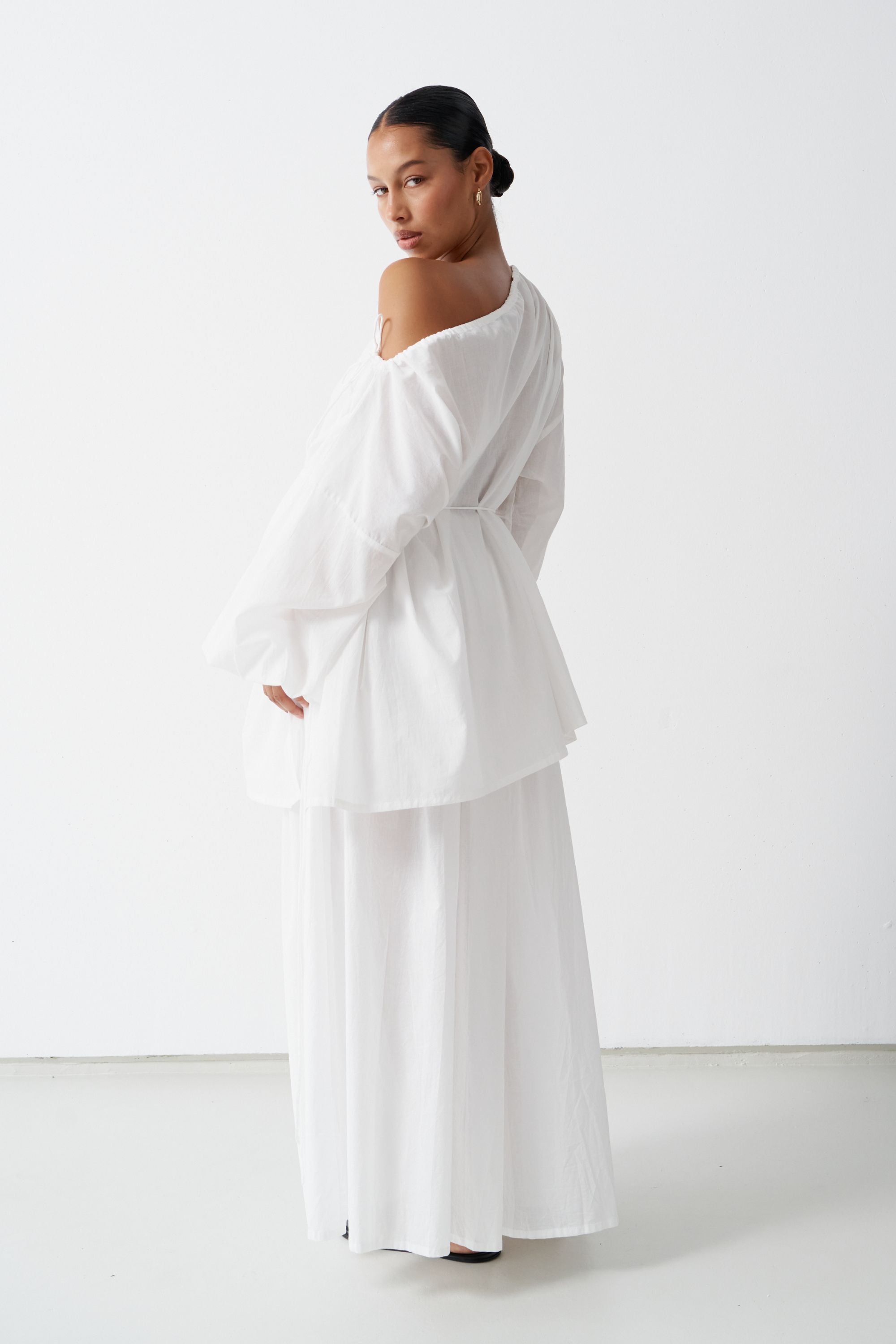 Joss Organic Cotton Blouse White — UNIKSPACE