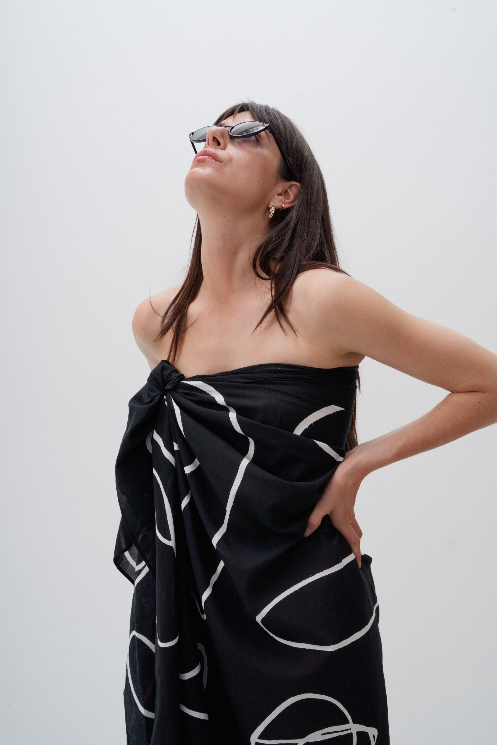 Jumbo Art Sarong Black