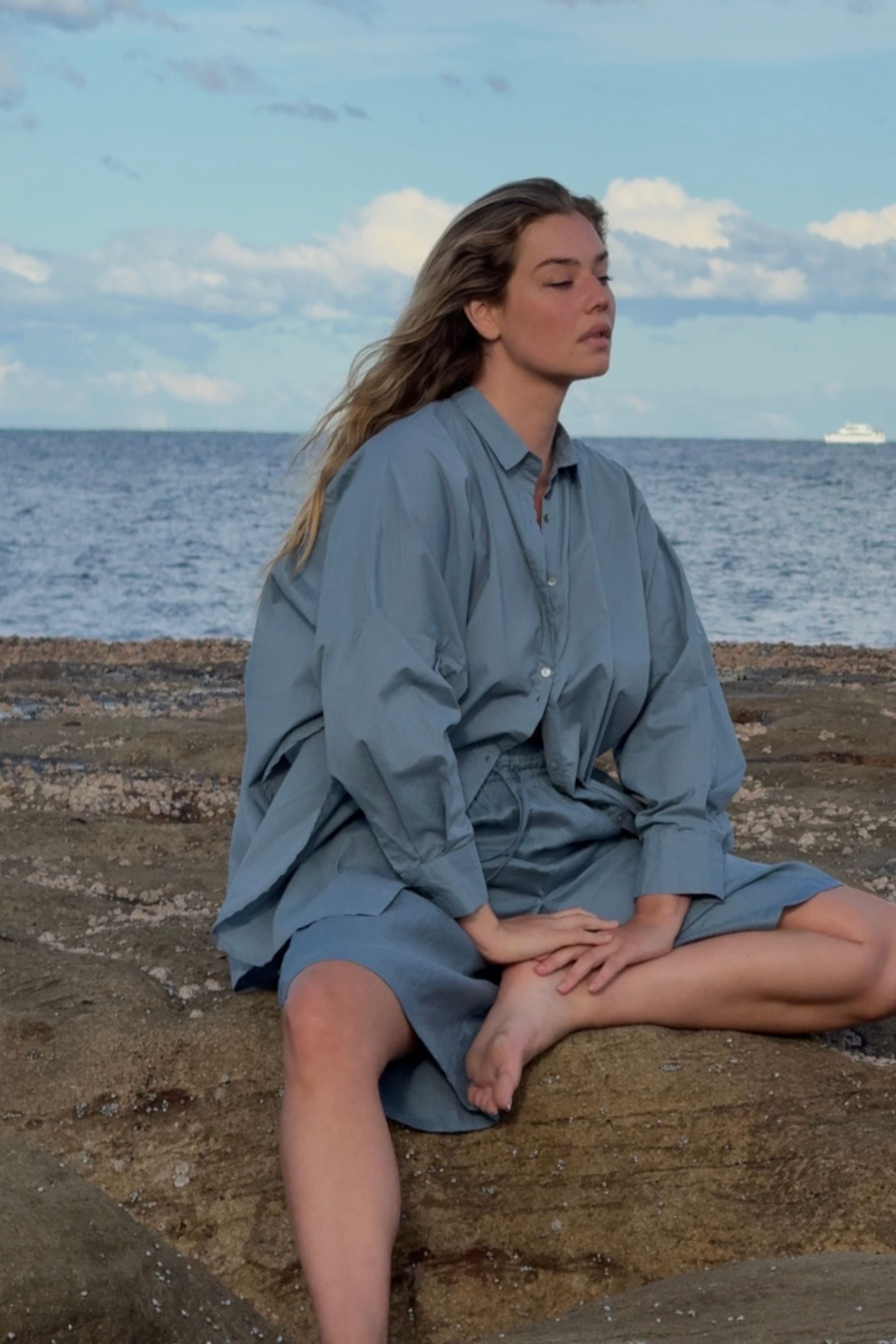 Koko Linen Short Steel Blue