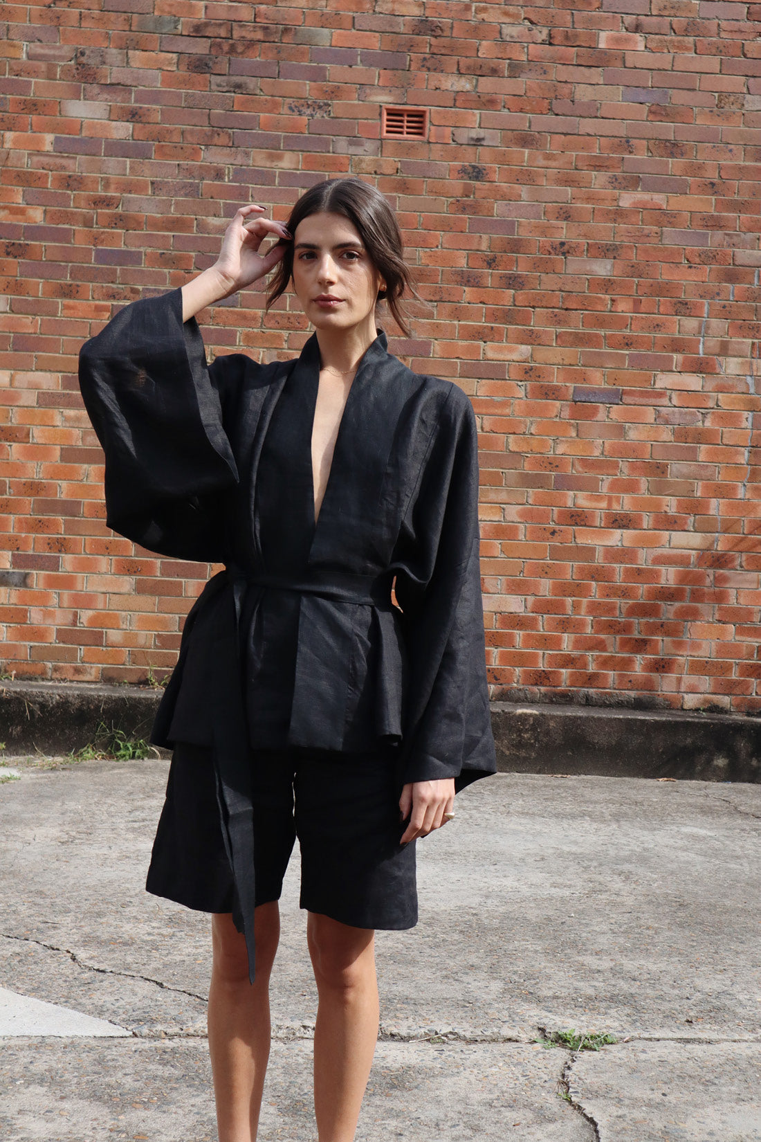 Anya Linen Kimono Black