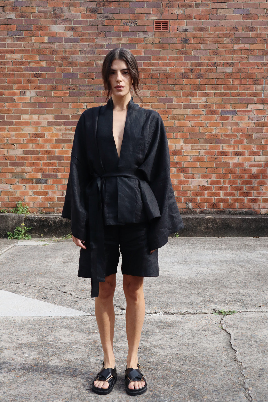 Anya Linen Kimono Black
