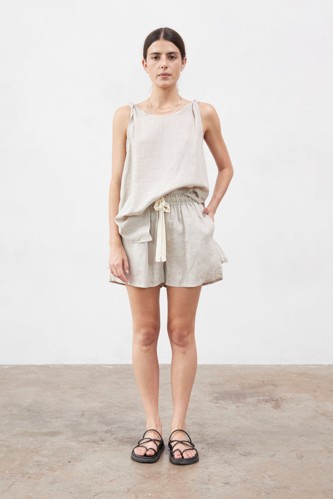 Cooper Linen Short Sand