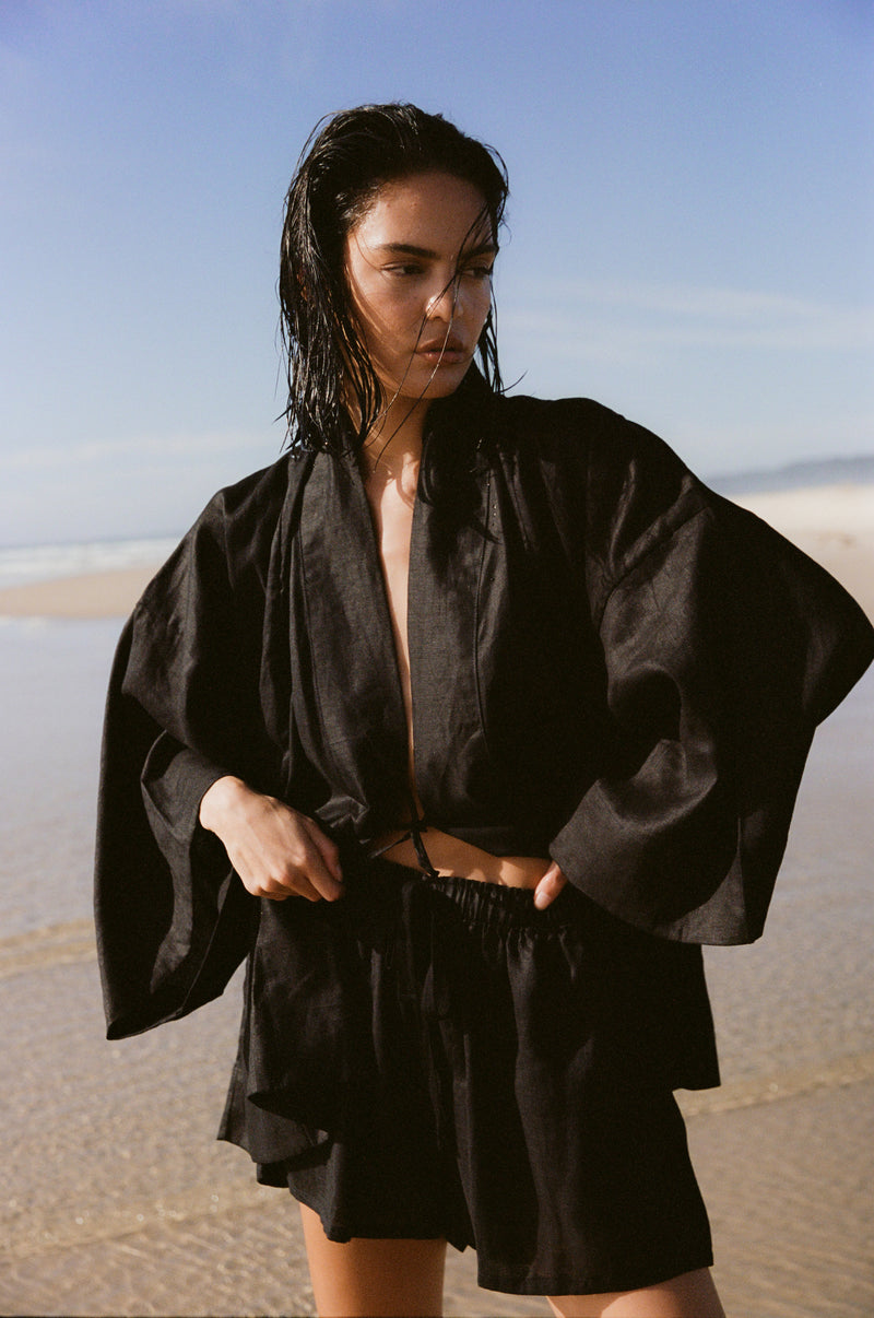 Anya Linen Kimono Black
