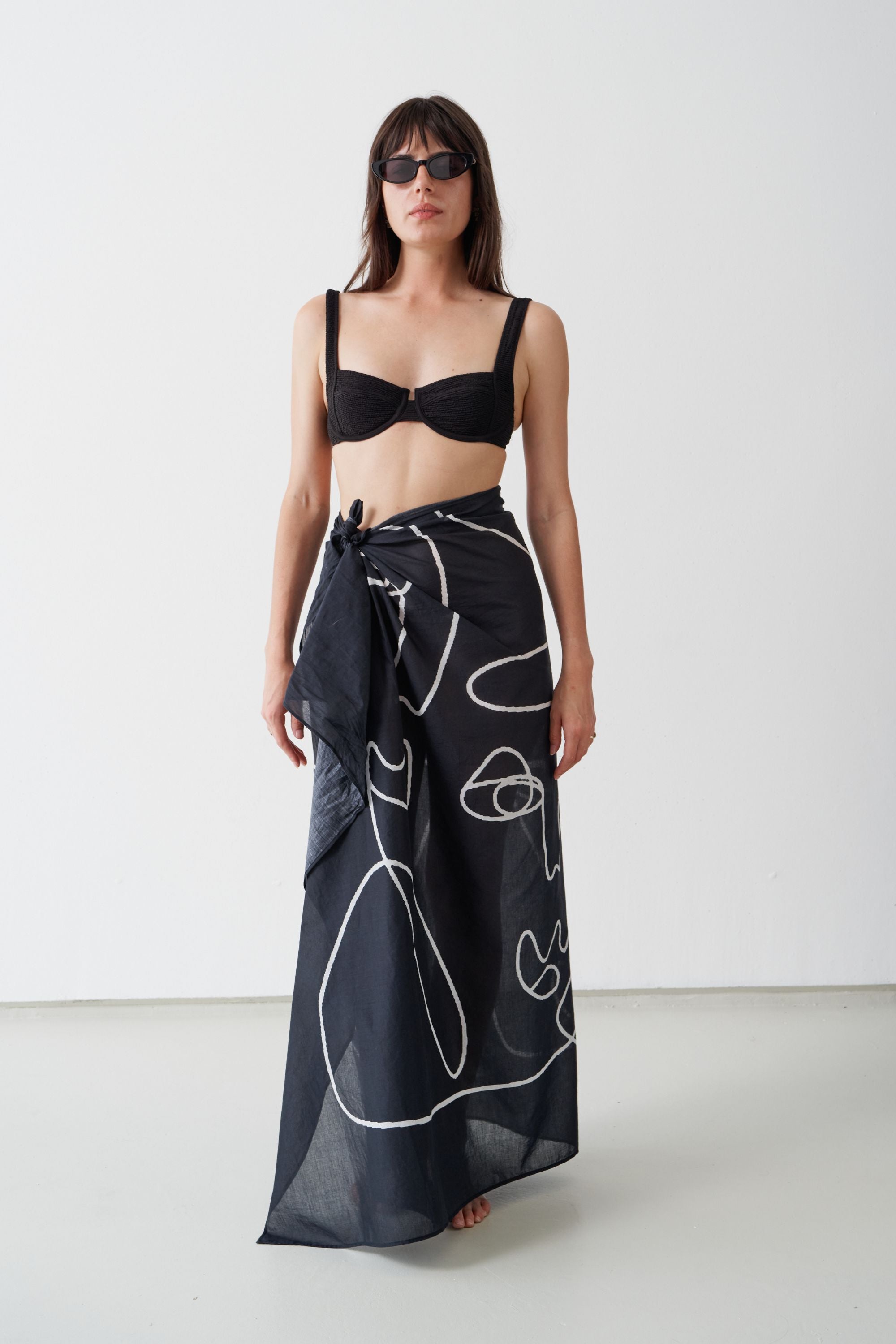 Art Sarong Black