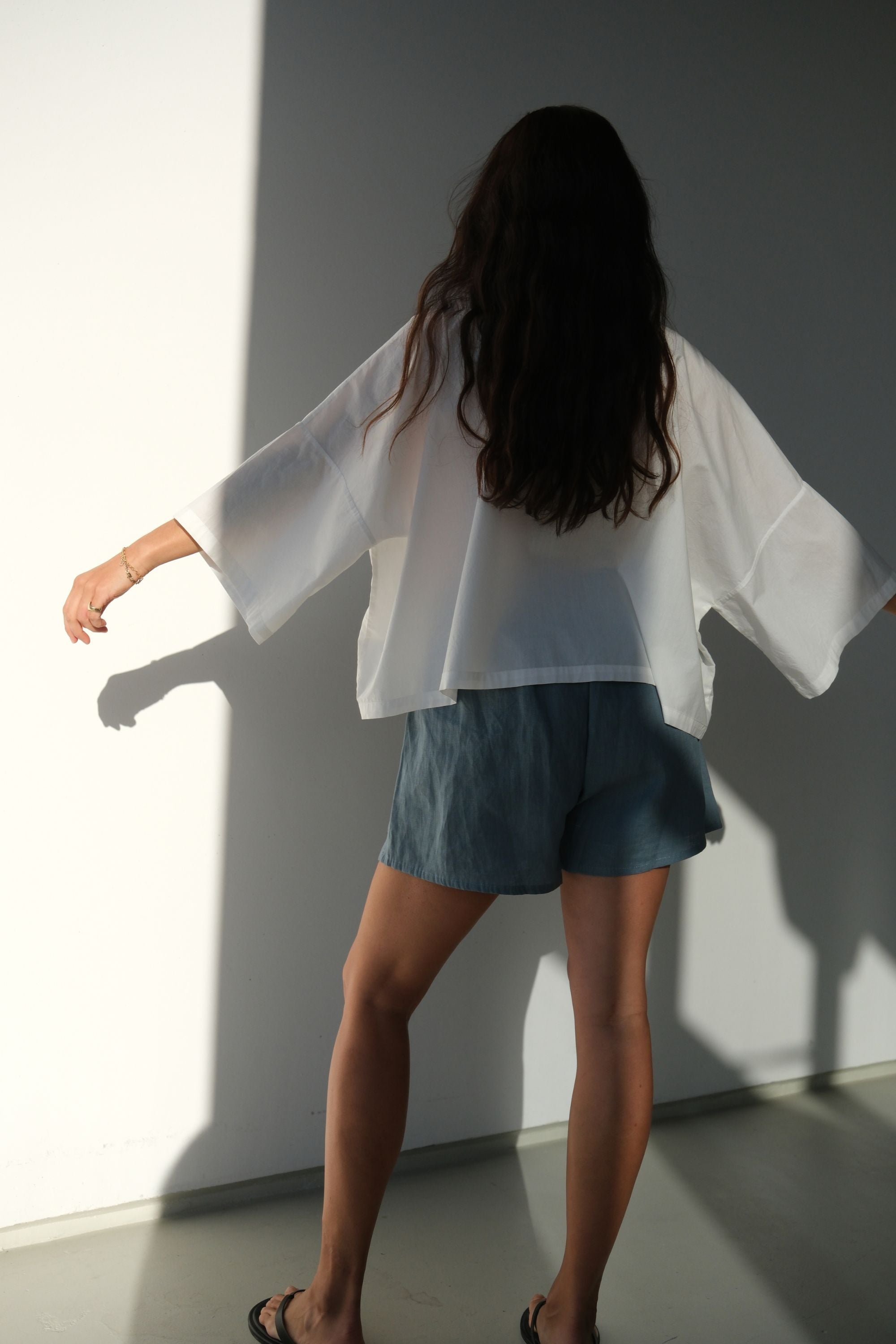 Cooper Linen Short Steel Blue