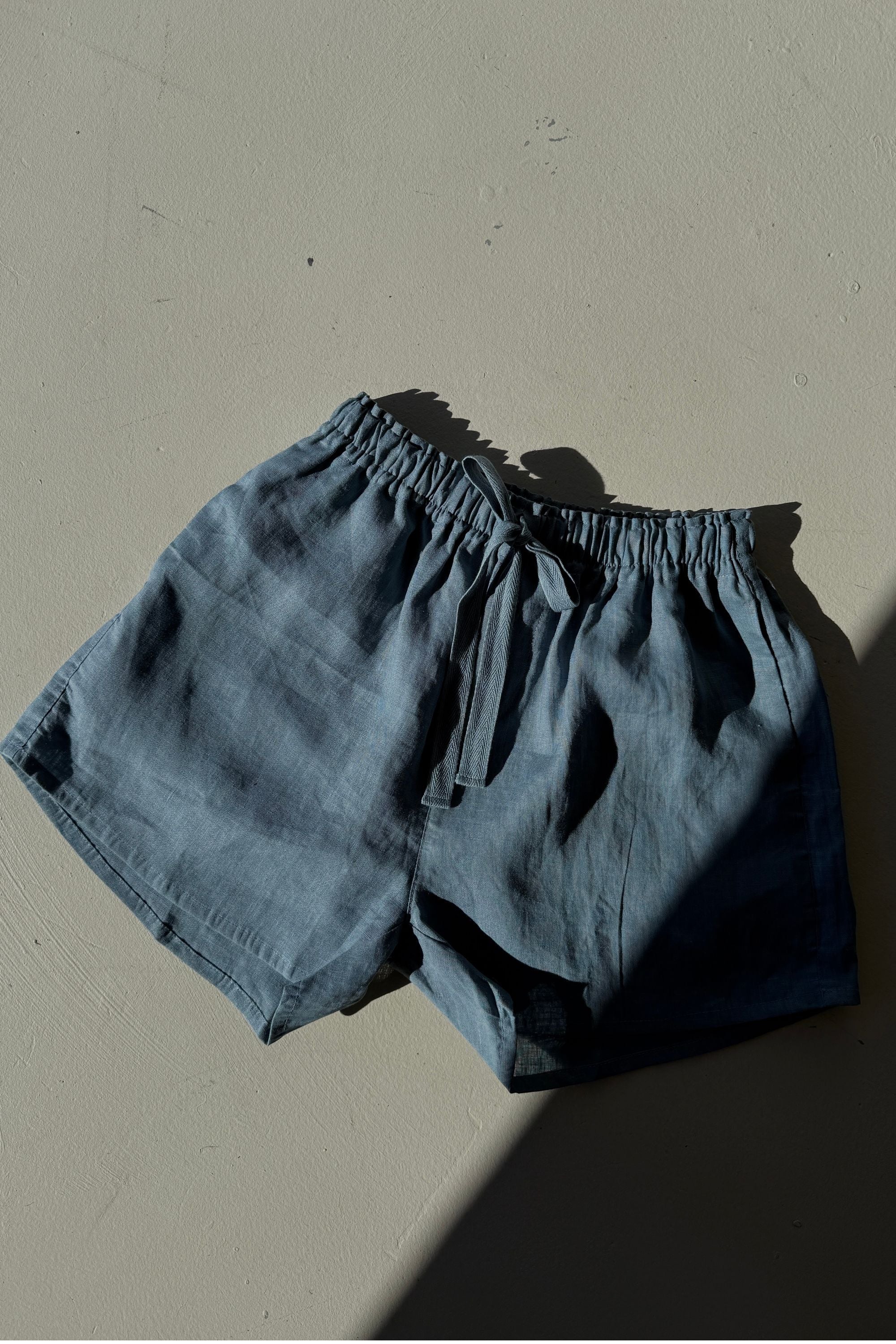 Cooper Linen Short Steel Blue