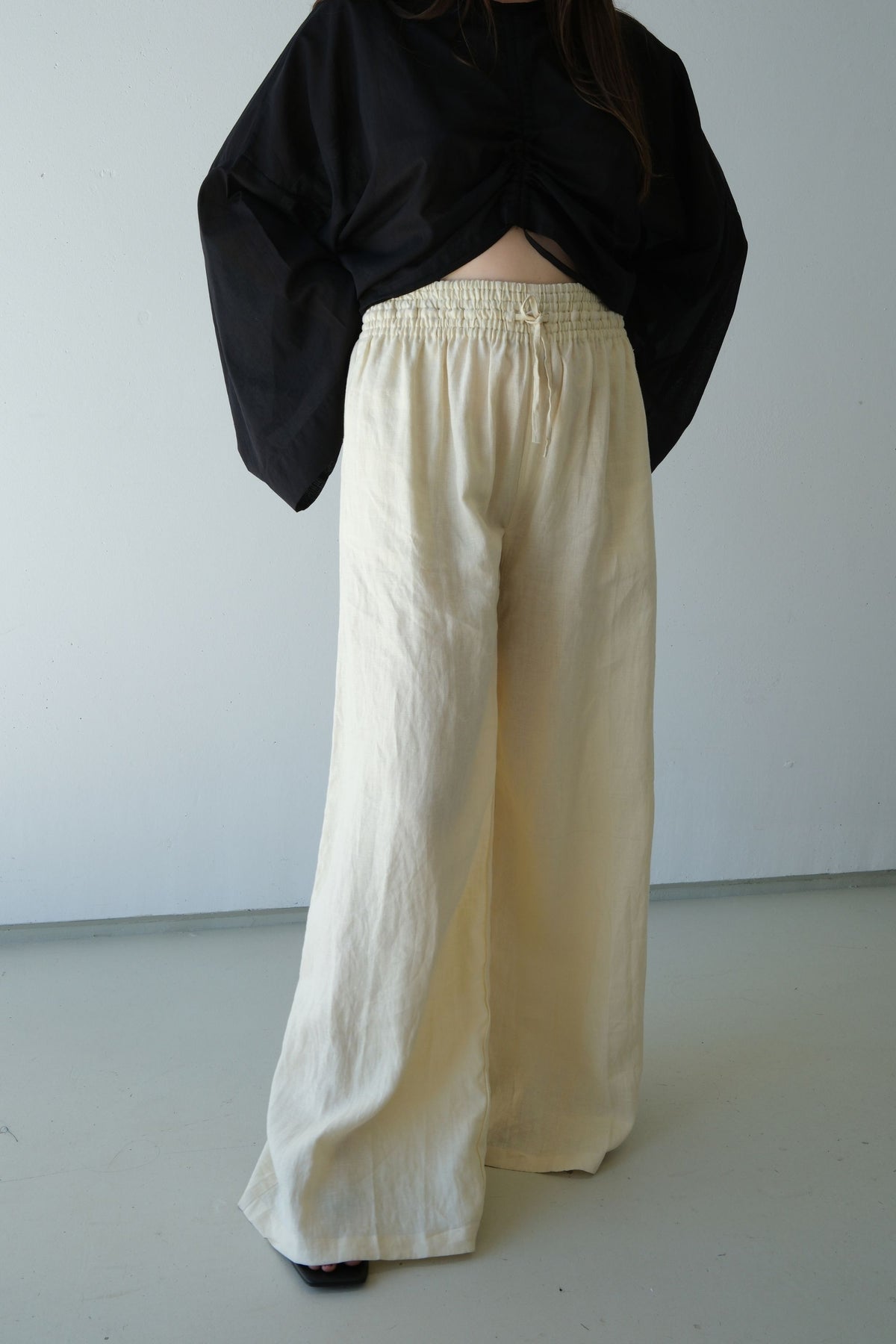 Jonathan Wide Leg Linen Pant Shell