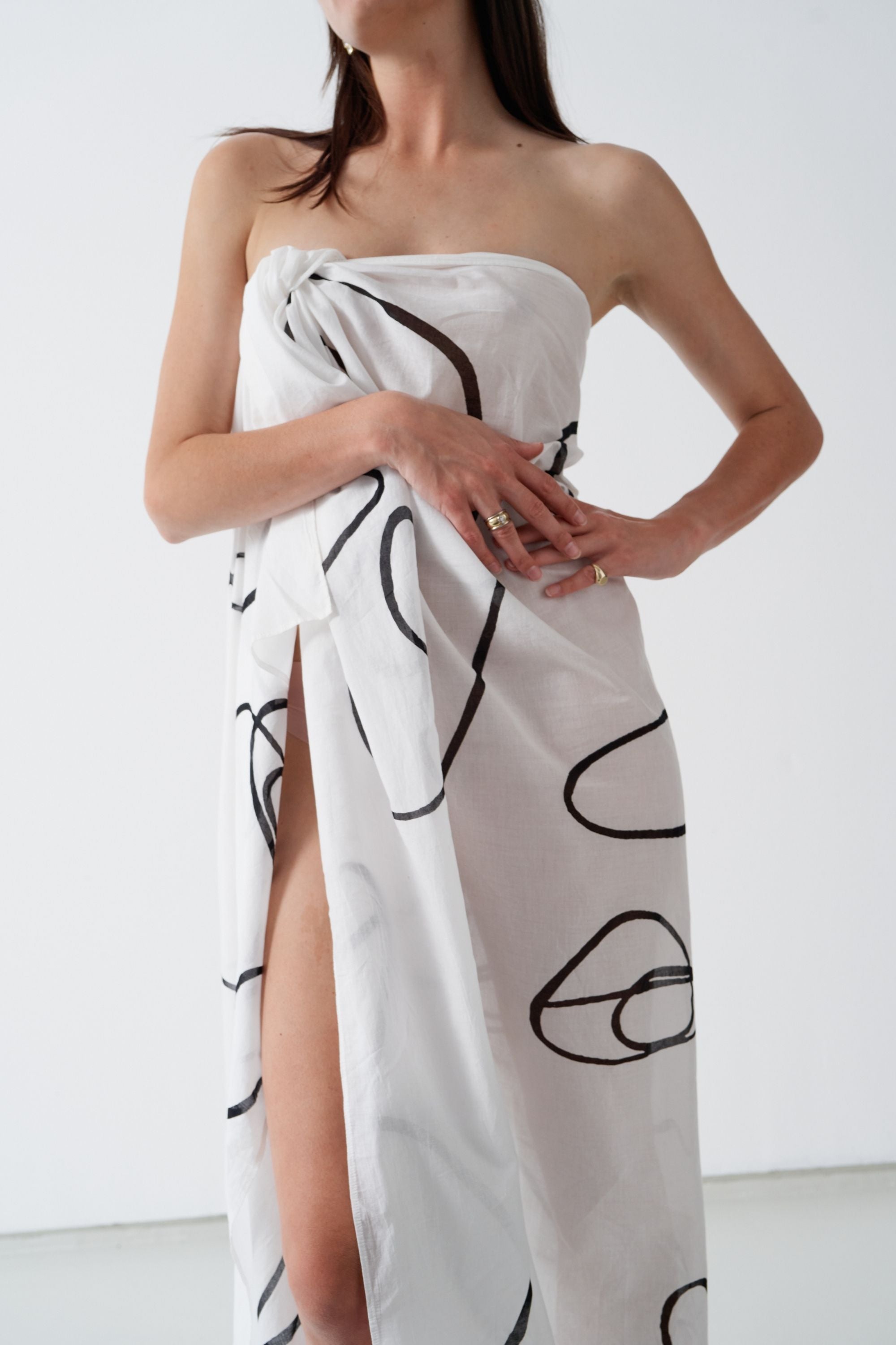 Jumbo Art Sarong White