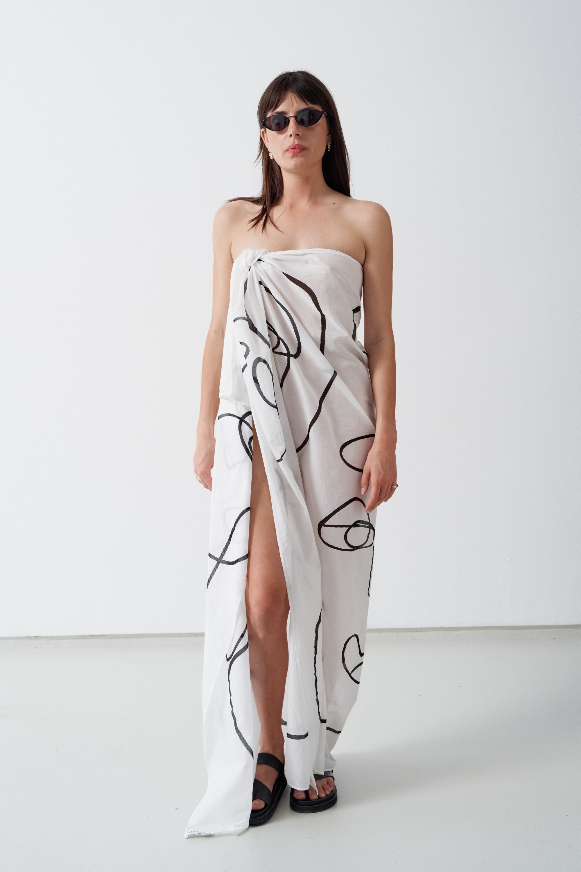 Jumbo Art Sarong White