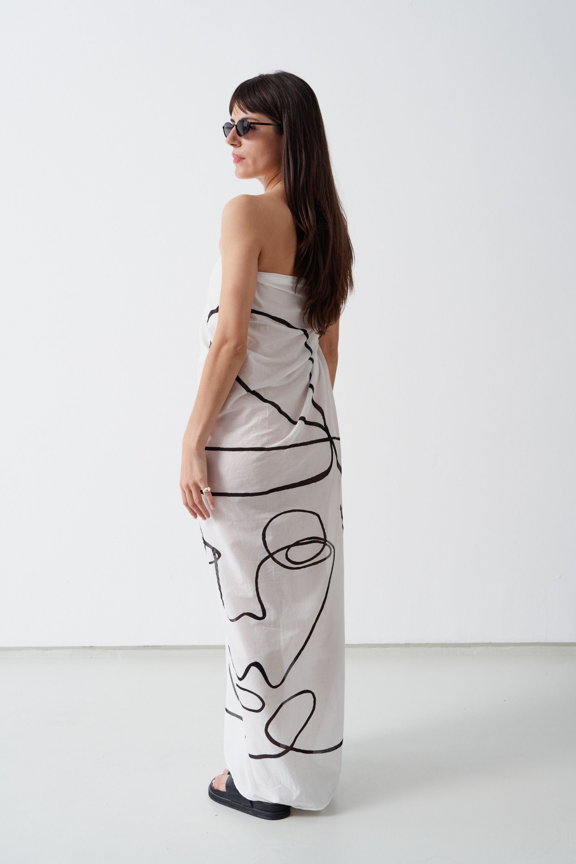 Jumbo Art Sarong White