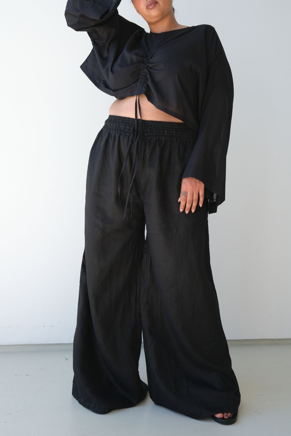 Jonathan Wide Leg Linen Pant  Black