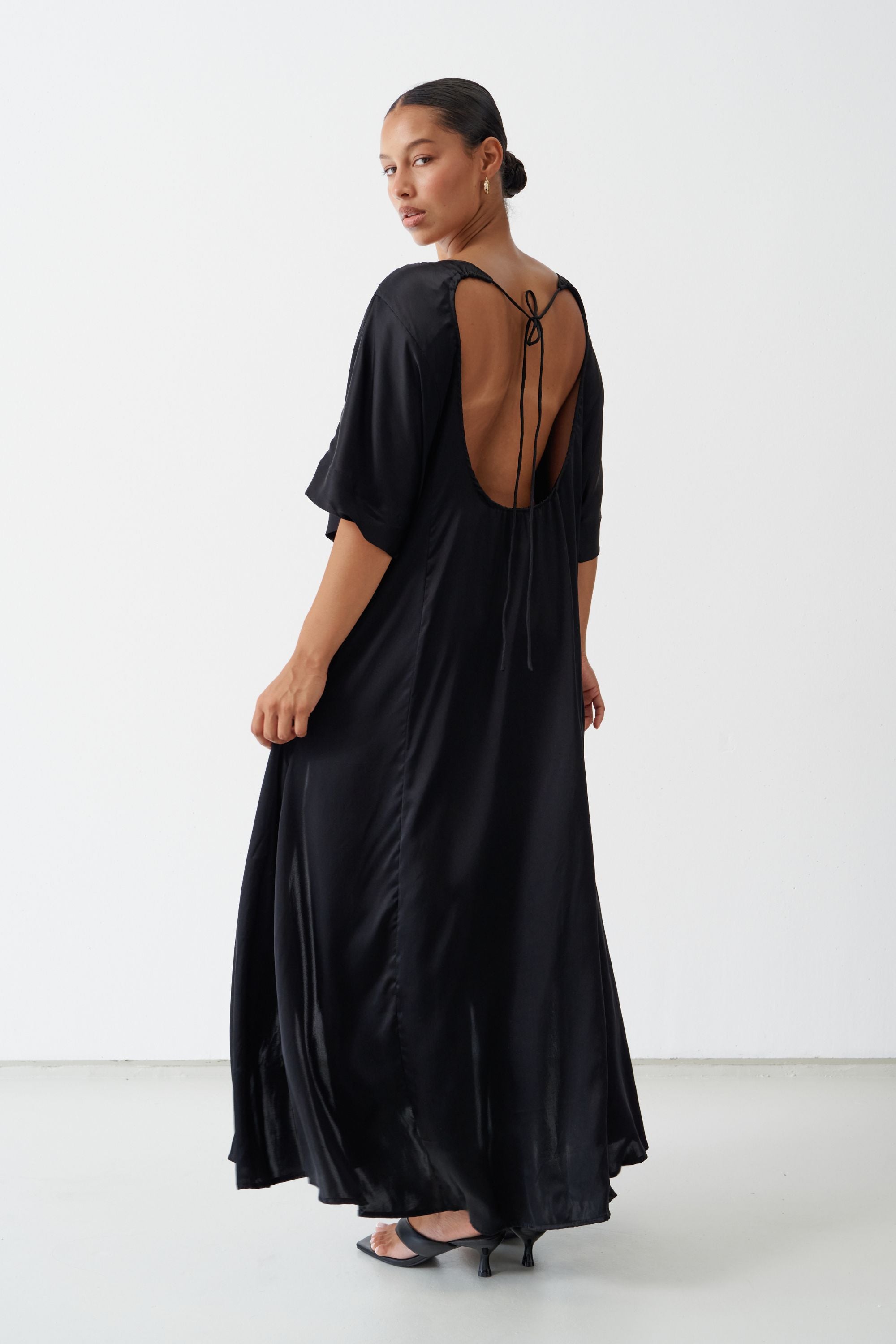 Tanika Silk Dress Black