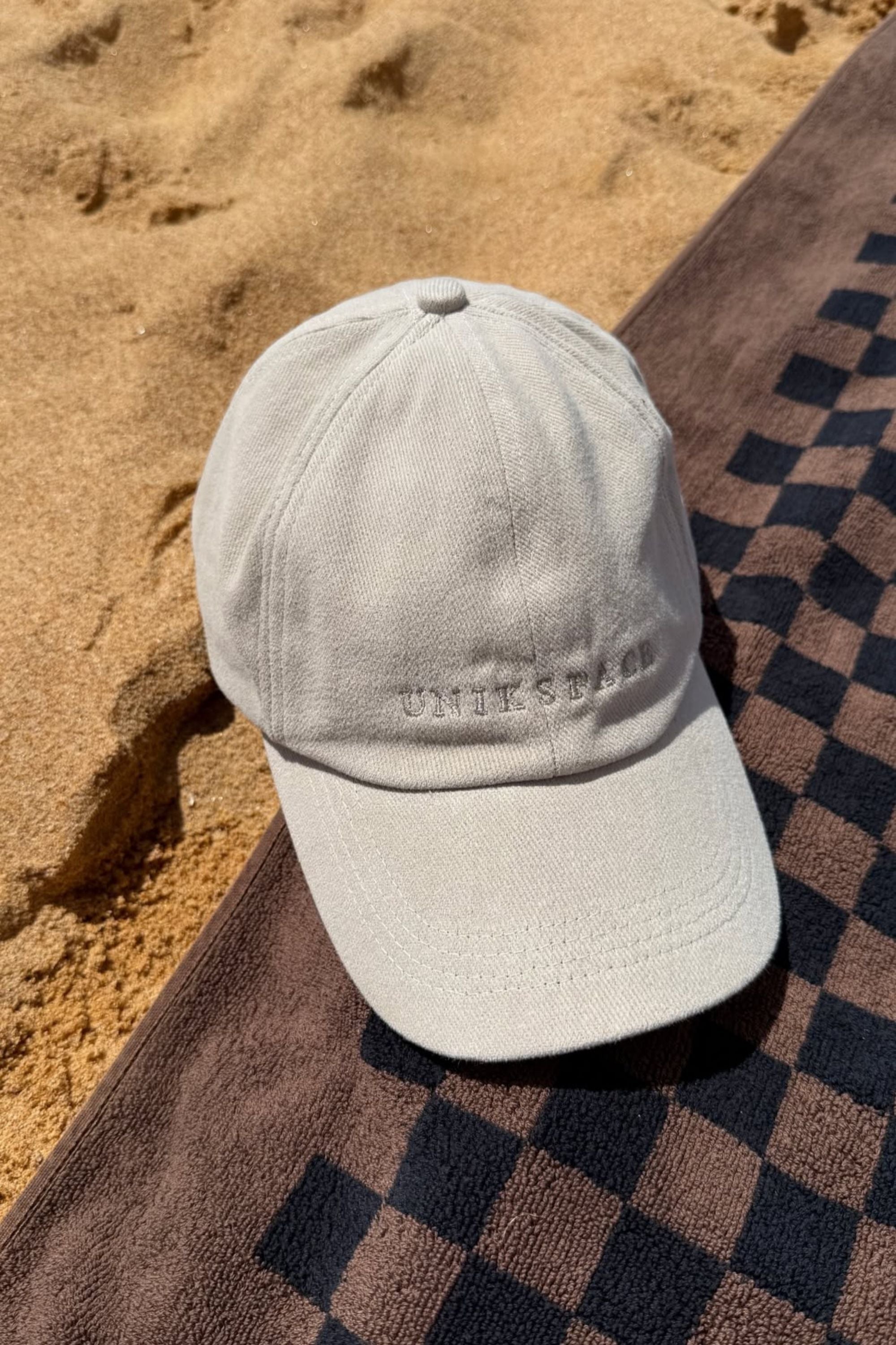 UNIK Logo Cap Ice Coffee