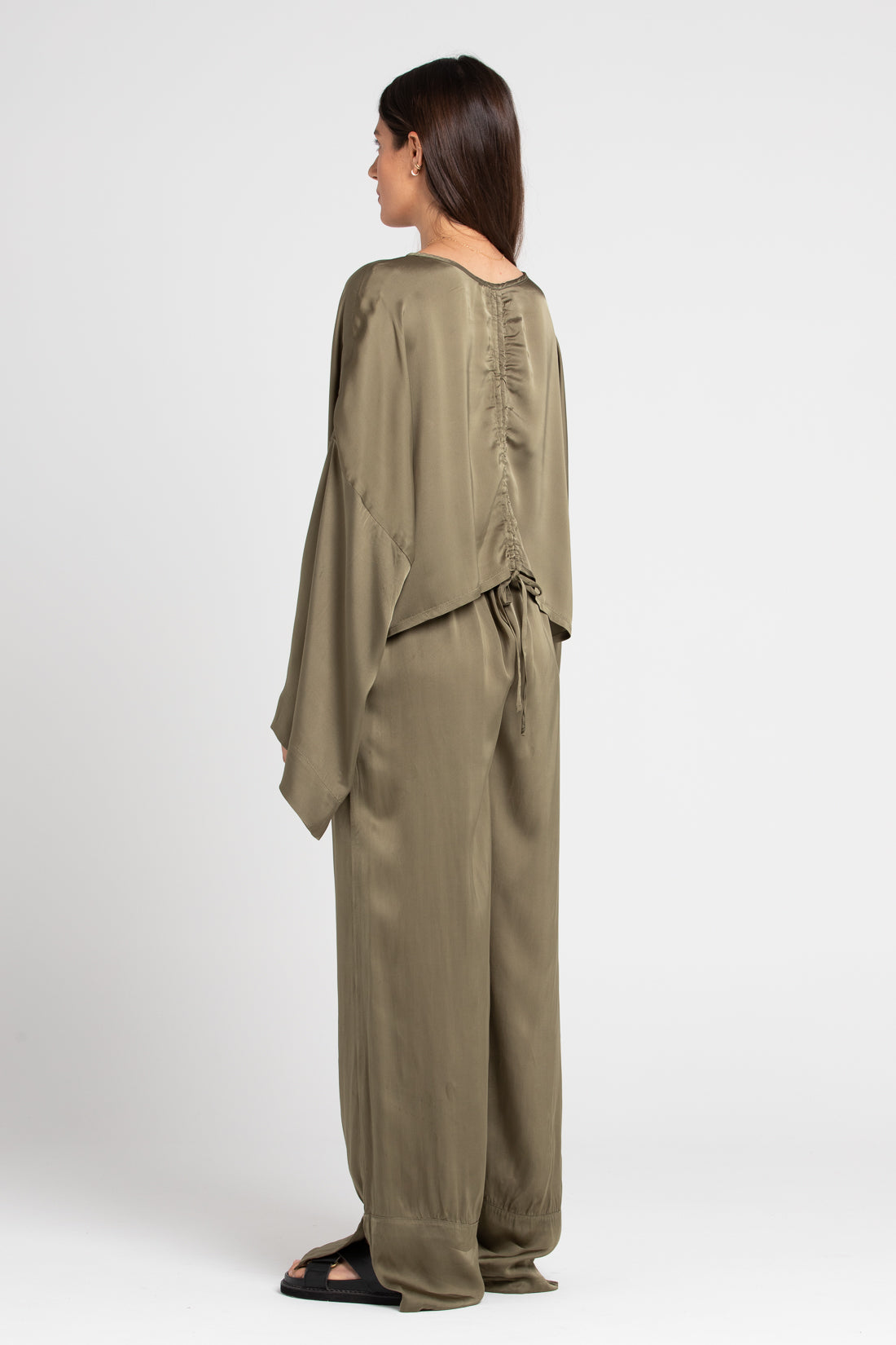 Olive Ling Silk Blouse Long Sleeved Top, Women's Clothing, UNIKSPACE