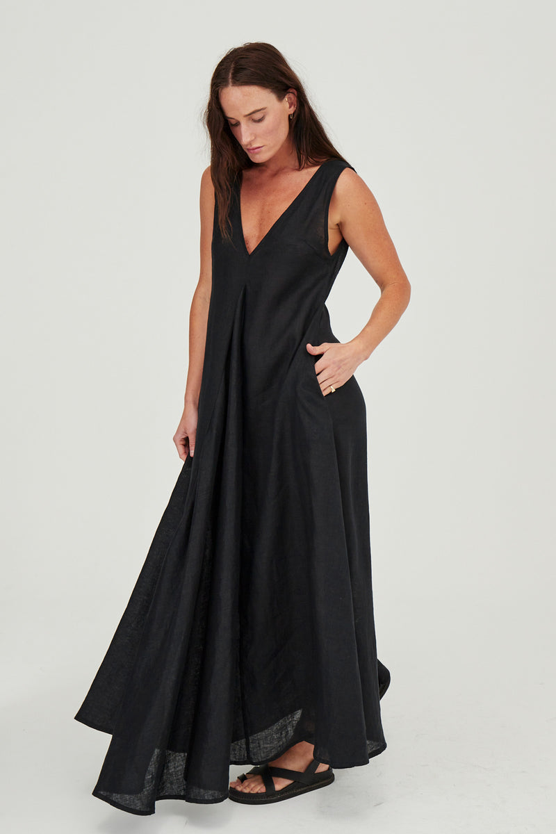 Venus Linen Maxi Dress Black